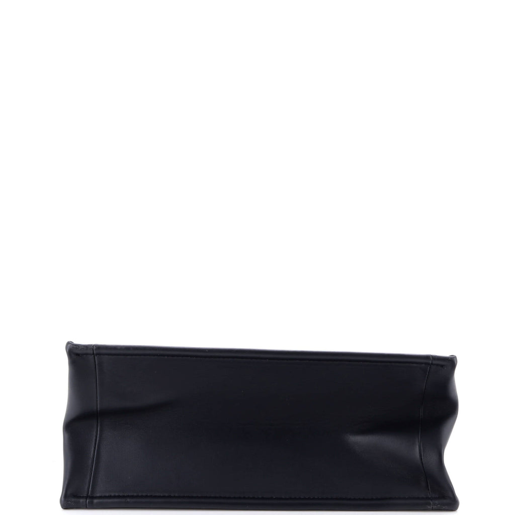 Book Tote with Strap Oblique Canvas Medium