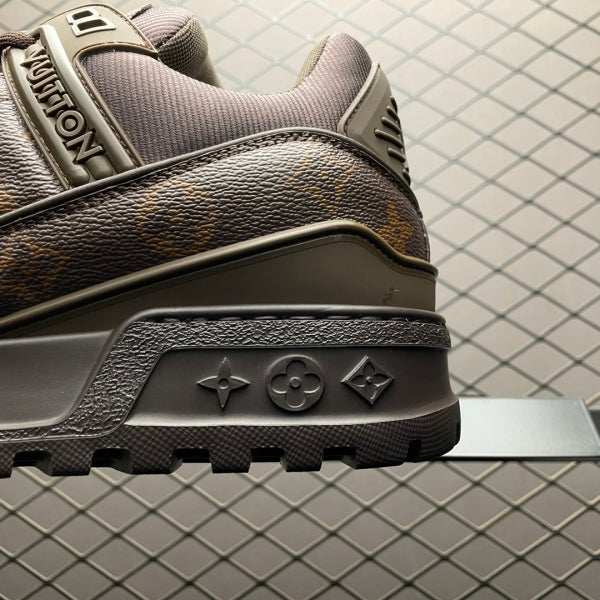 L X V TRAINER SNEAKERS