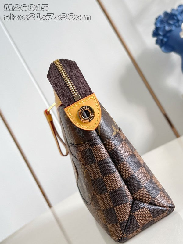 L X V Pochette Voyage Souple  Clutch bag M26015 Size (21x7.5x30cm)