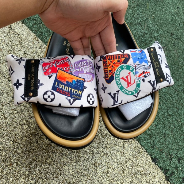 L X V SLIPPERS