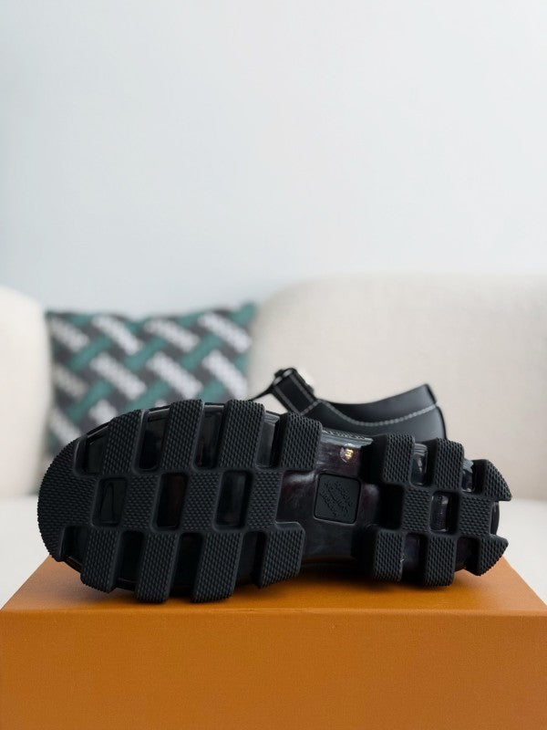 L X V Cow leather/Round head buckle Casual Shoes
