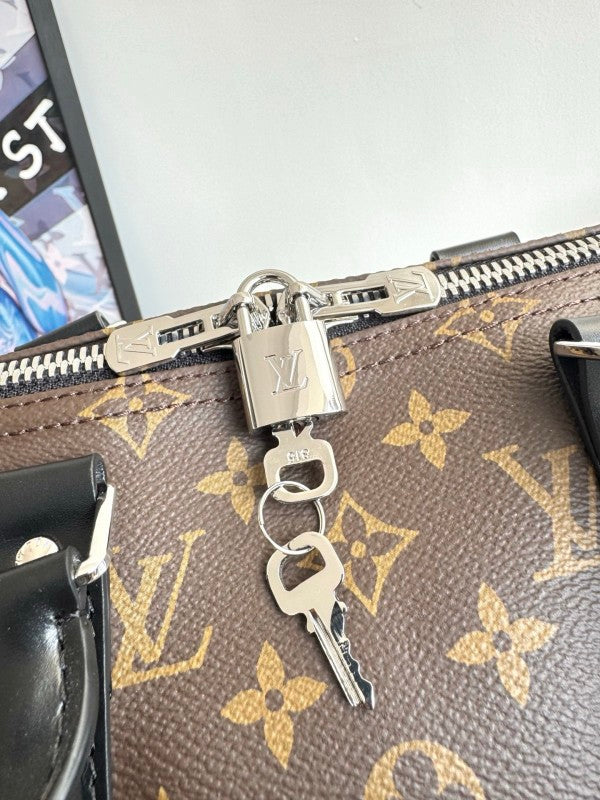 L X V Keepall Bag M56711 45x27x20cm