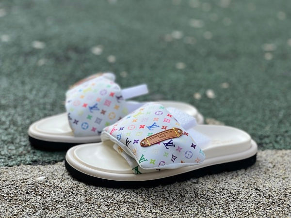 L X V SLIPPERS