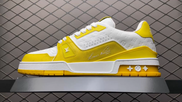 L X V TRAINER Sneakers