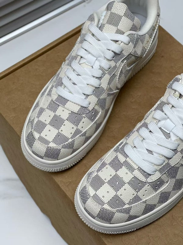 L X V X NK AIR FORCE 1 SNEAKER
