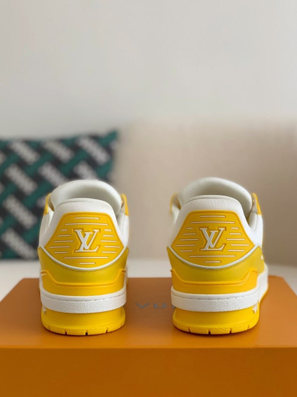 L X V TRAINER Sneakers