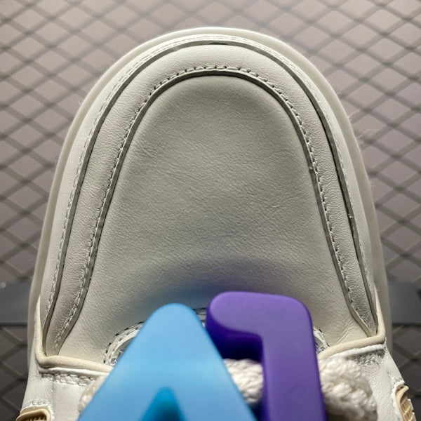 L X V  TRAINER 2023Show style Sneakers