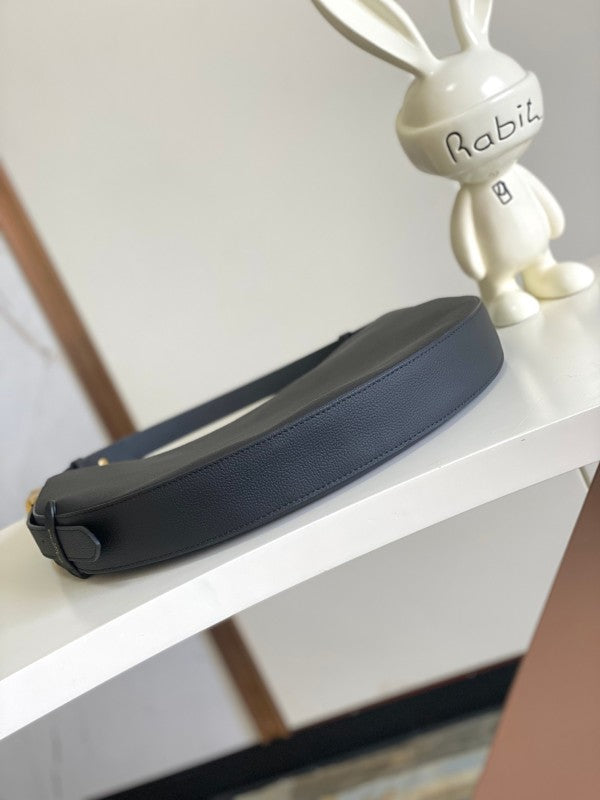L X V Low Key Cookie M14417 26x5x32cm