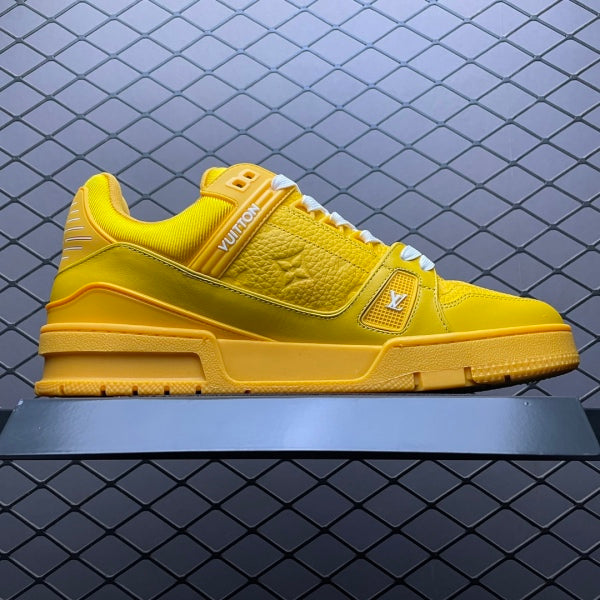 L X V TRAINER Sneakers