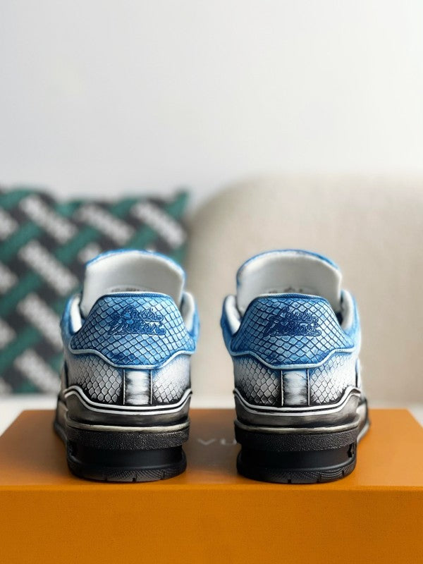 L X V SNEAKERS