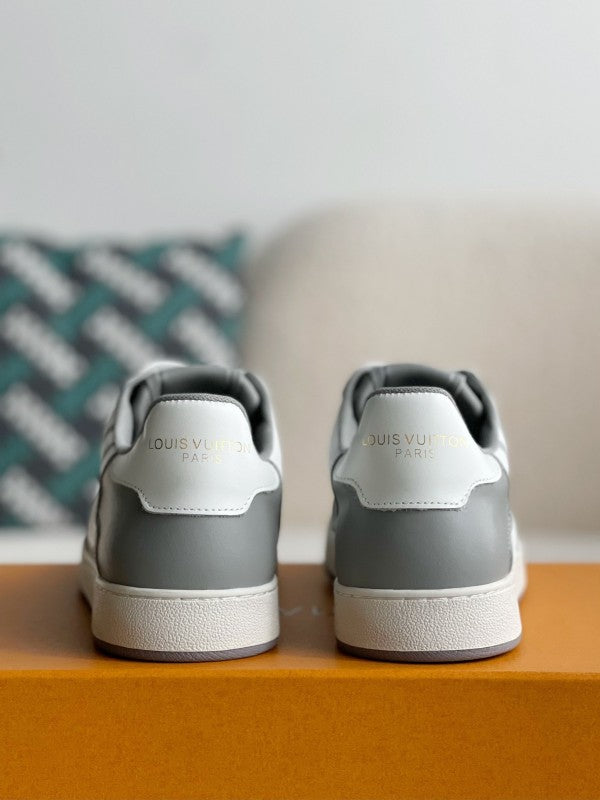 L X V SNEAKERS