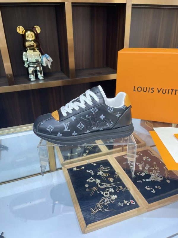 L X V SNEAKERS