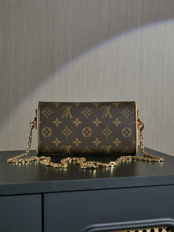 L X V Pochette Clle M13566 11x6x20.5cm