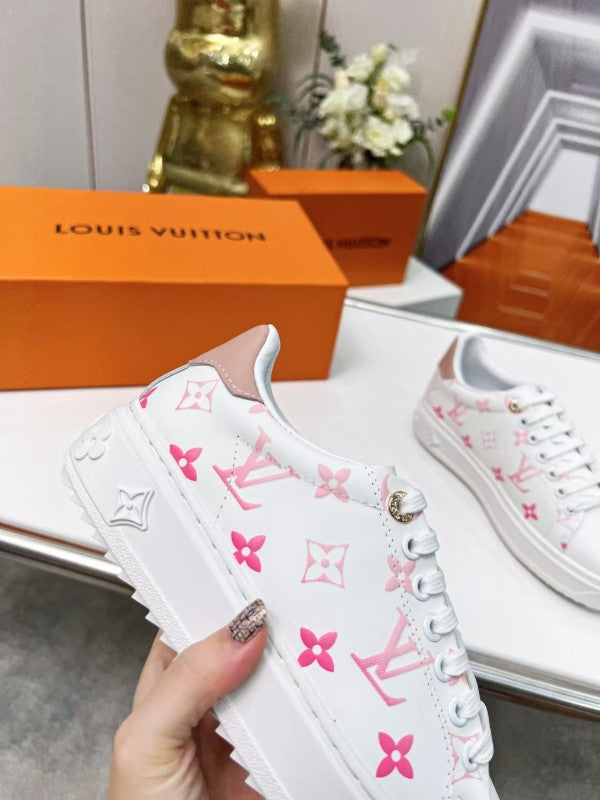 L X V Sneakers