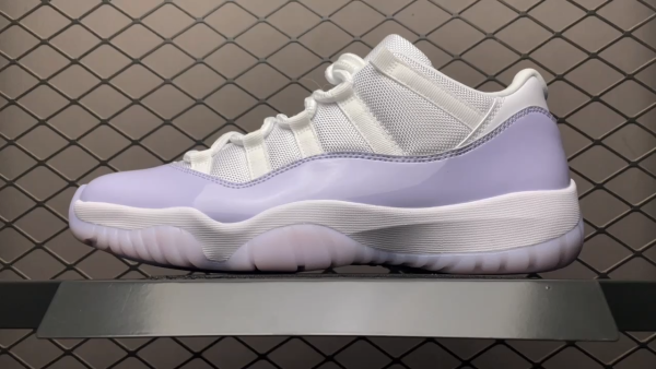 JRD 11 Retro Low Pure Violet AH 7860-101