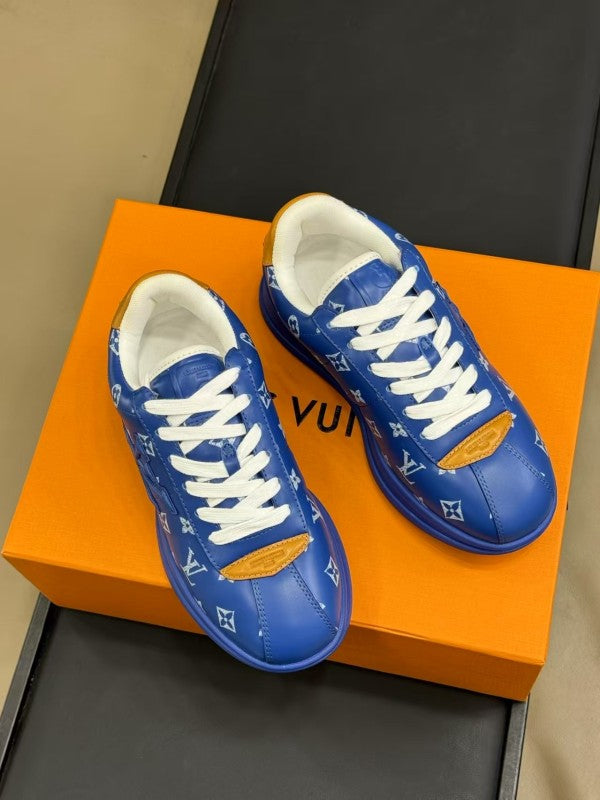 L X V SNEAKERS