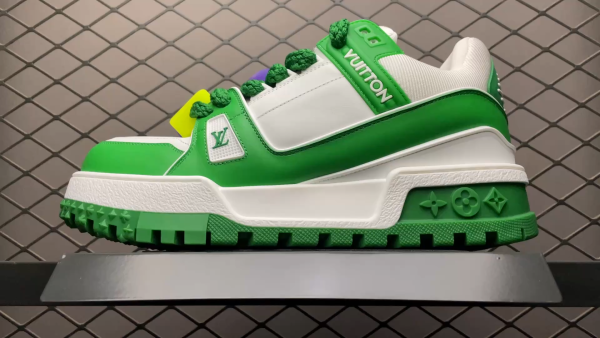 L X V  TRAINER 2023Show style Sneakers