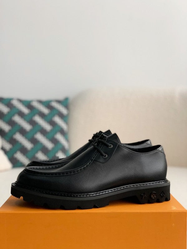 L X V Men's Leather Shoes