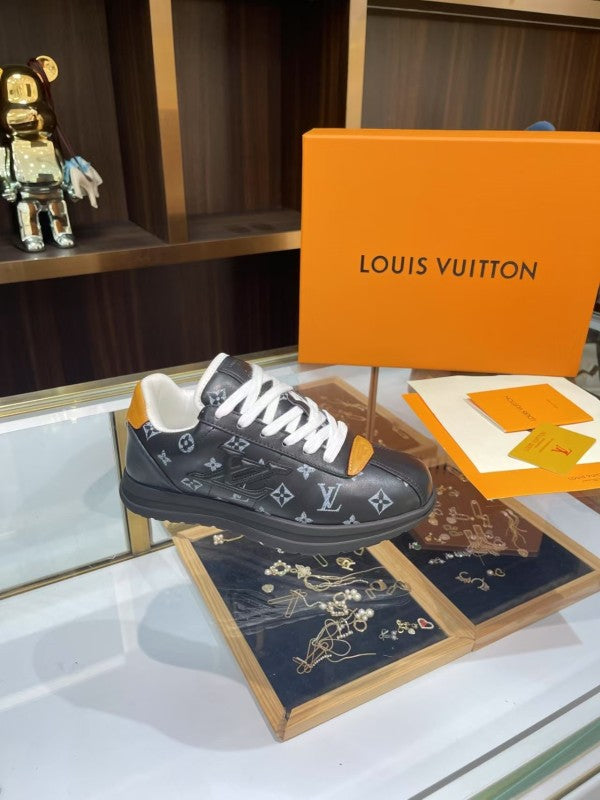 L X V SNEAKERS
