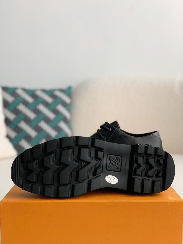 L X V Men's Leather Shoes
