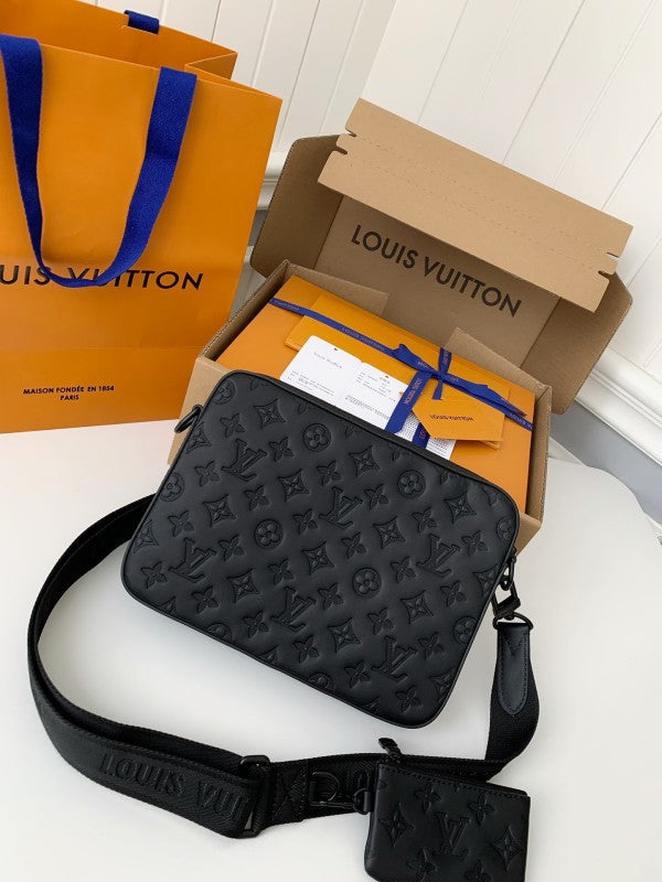 L X V DUO Messenger Bags 26*18.5*5cm