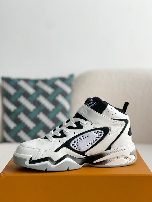 L X V Trainer  Adjustable Mode Paste Sports Casual Shoes