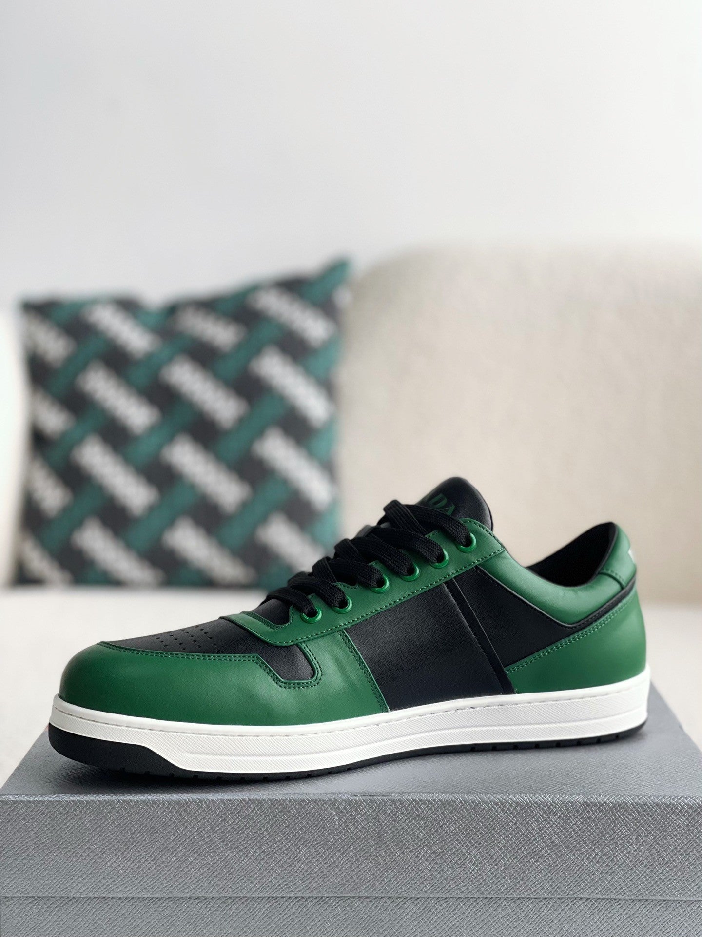 PRD Sneakers