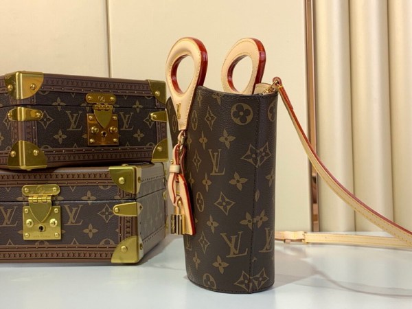 L X V RIVAGE BB 18x7x12cm ?Multiple colors?