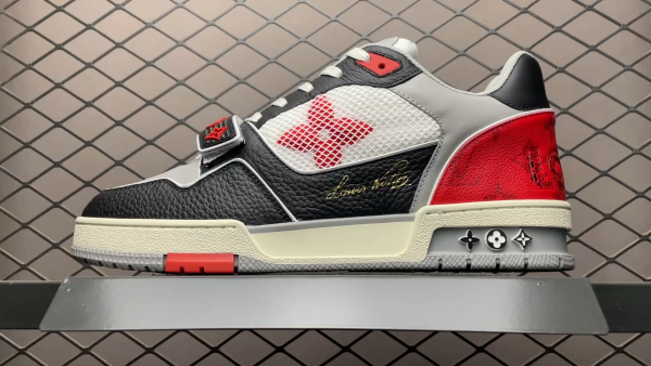 L X V TRAINER Sneakers