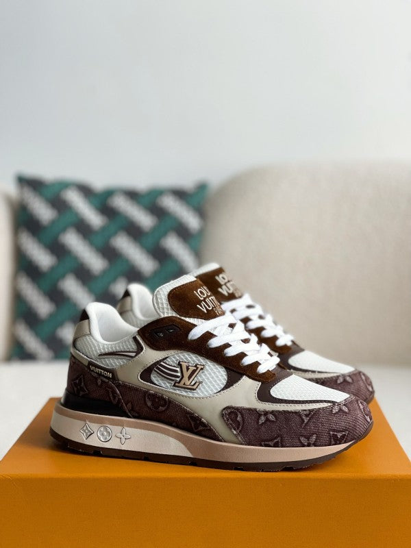 L X V Low-top running shoes