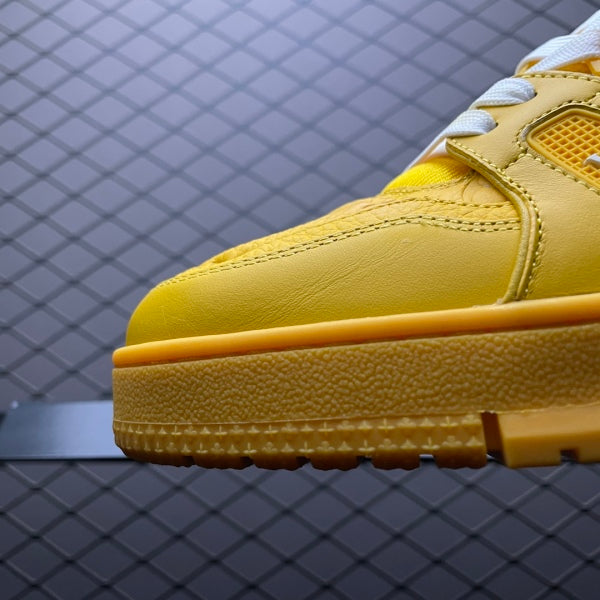 L X V TRAINER Sneakers