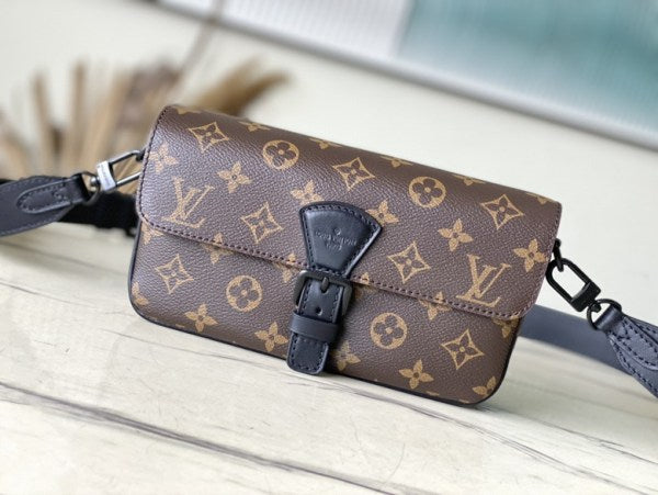 L X V  Messenger Bags Size (22x12x6cm)