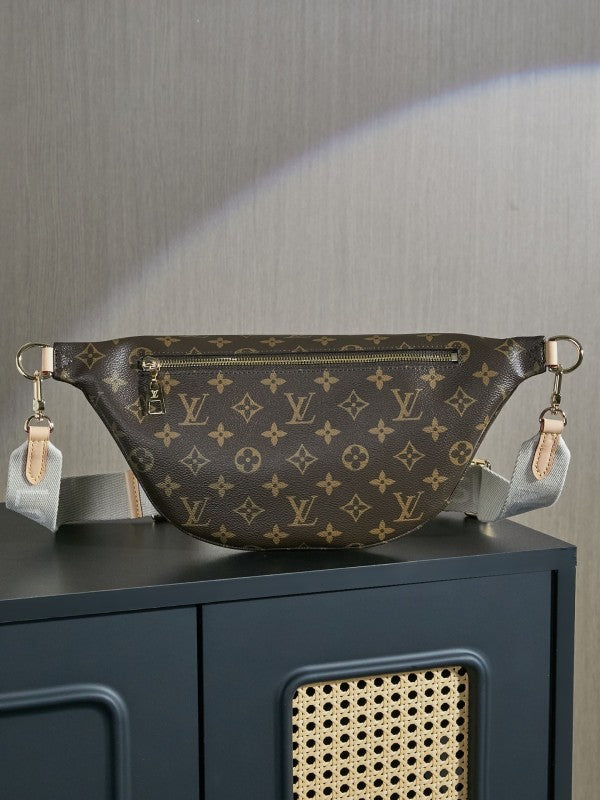 L X V Bumbag Pockets 38x16x8cm