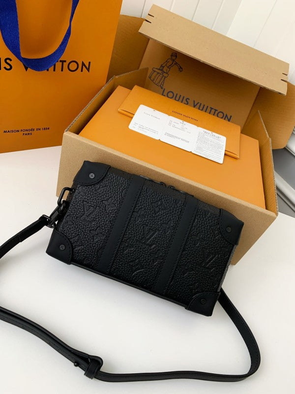 L X V's new Sac Plat Horizontal Zippé men's black flower briefcase M80224 Size:  22.5*14*5cm