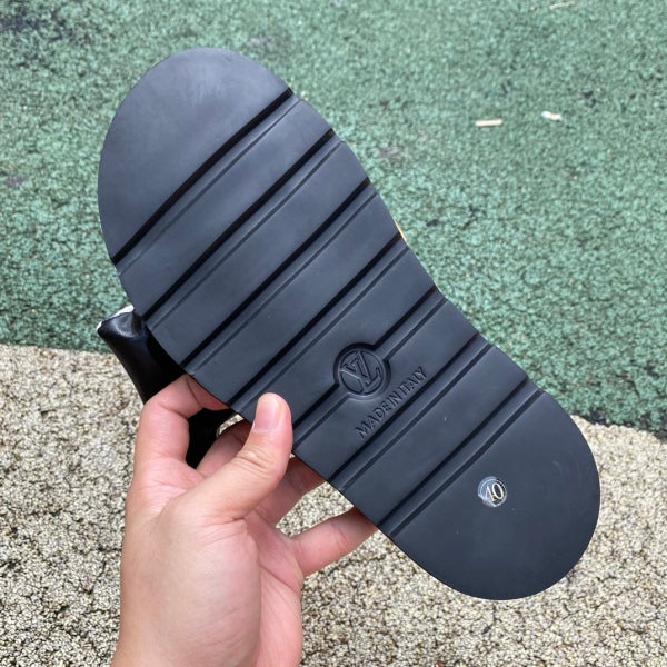 L X V SLIPPERS
