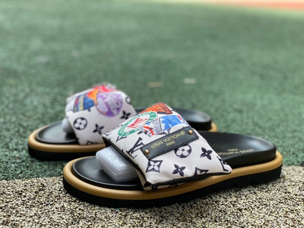 L X V SLIPPERS