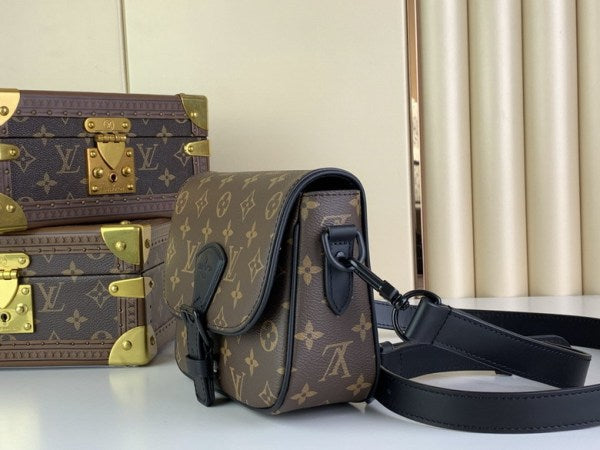 L X V  Messenger Bags