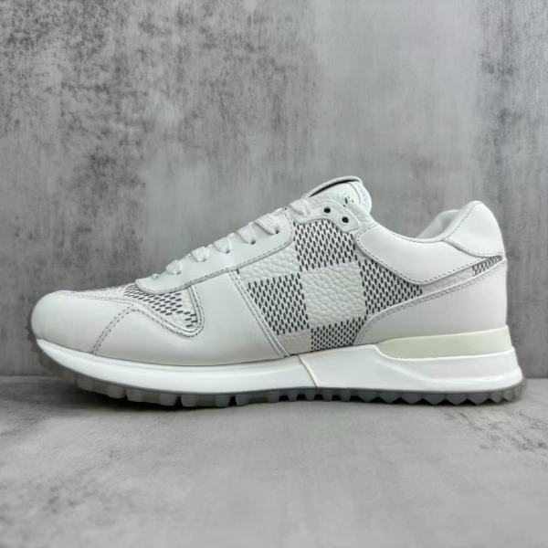 L X V SNEAKERS