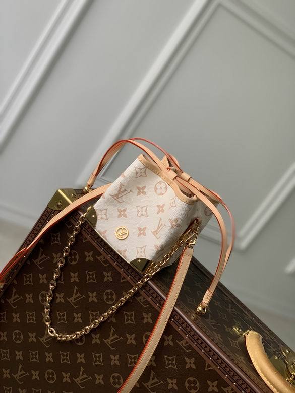 L X V Bucket Bags 11.5x11.5x11.5cm?Multiple colors?