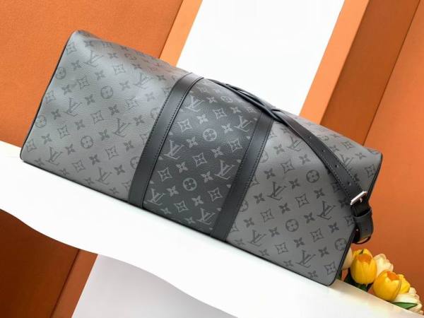 L X V travelling bag 50X29X23cm