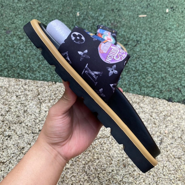 L X V SLIPPERS