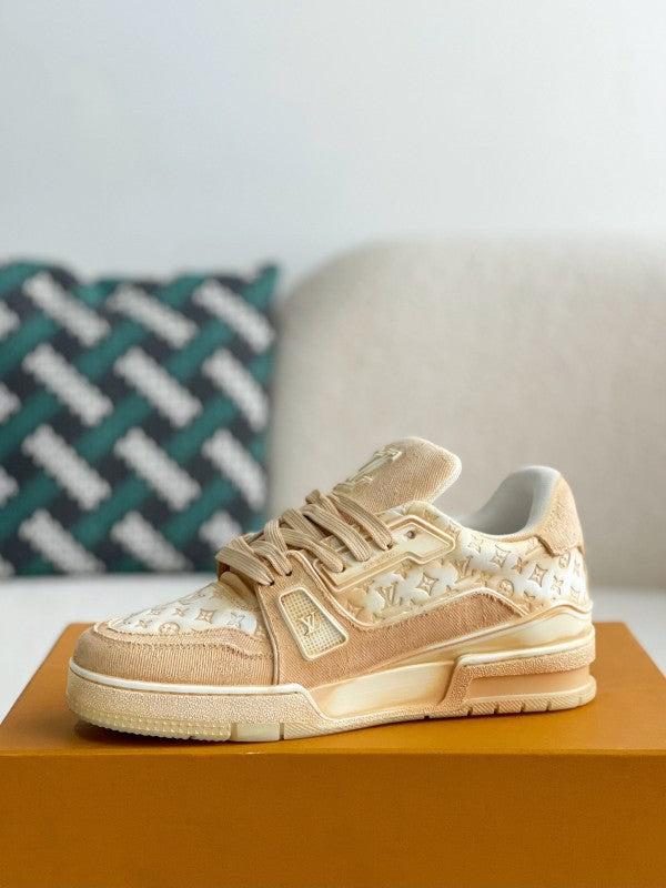 L X V SNEAKERS