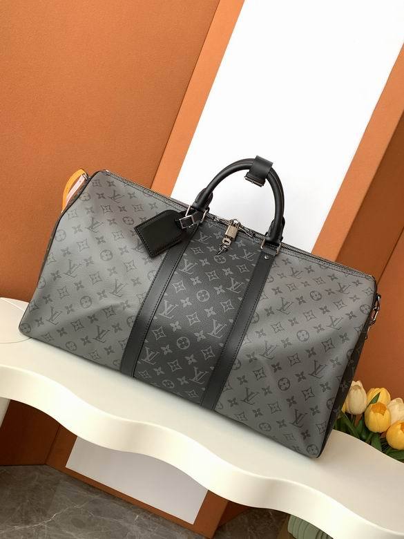 L X V travelling bag 50X29X23cm