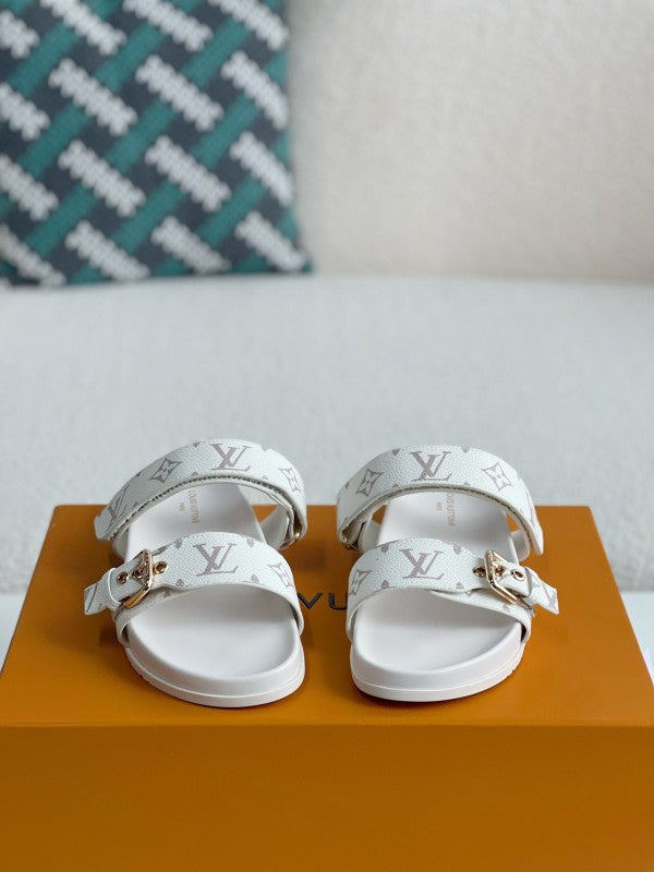 L X V SLIPPERS