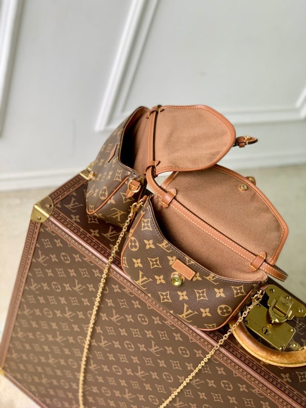 L X V Shoulder handbag 14*6*19