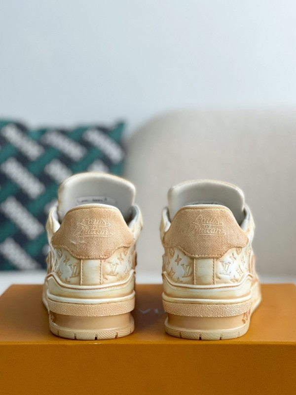 L X V SNEAKERS