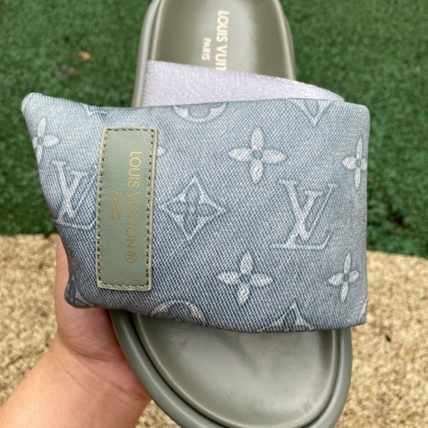 L X V SLIPPERS