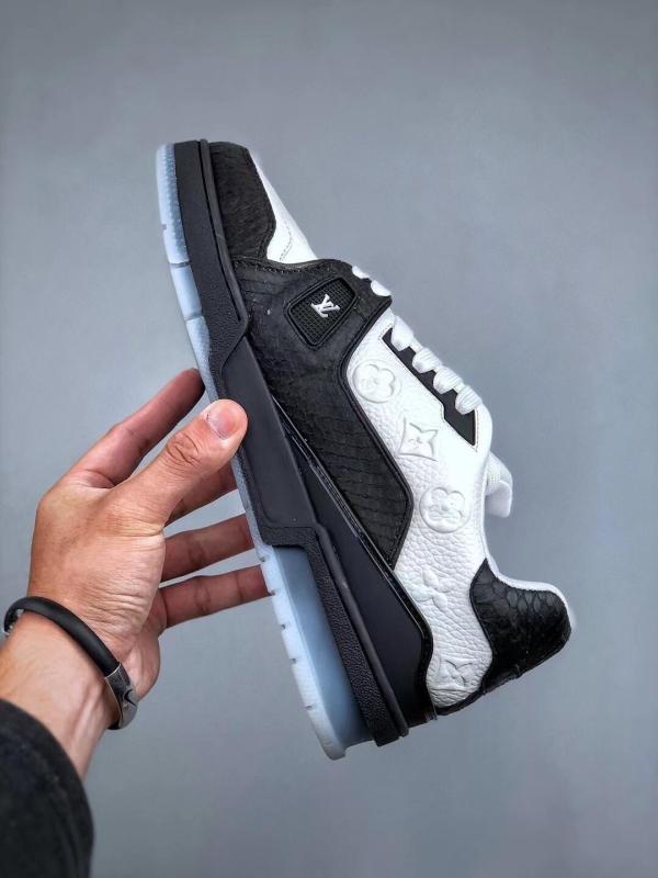 L X V SNEAKERS