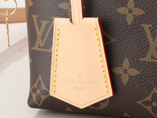 L X V LOCKIT BB Bag M12019 15x19x7cm