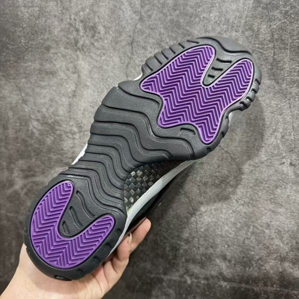 JRD 11 Retro